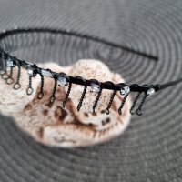 Диадема метална гребен - с кристали , снимка 4 - Аксесоари за коса - 39235709