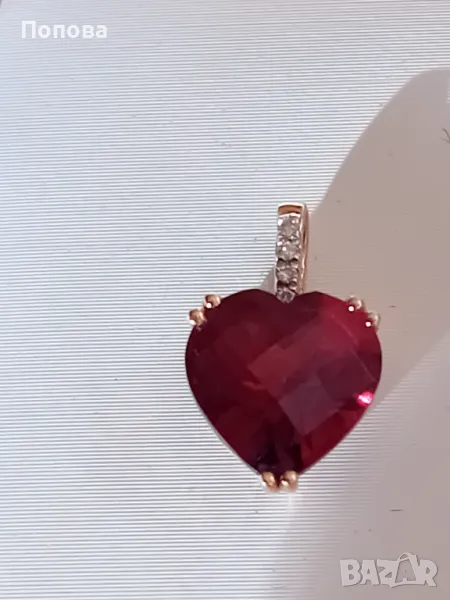 Златен медальон с диаманти и сърце от гранат/розово злато/, снимка 1