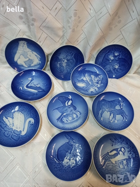 Порцеланова серия антикварни малки чинии за стена от серия Денят на майката - животни от 1970-1981 г, снимка 1