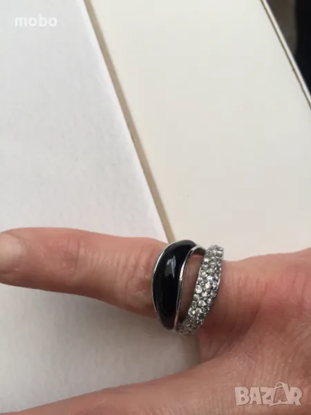 Красив  сребърен пръстен  с цирконий  и черен камък , общо тегло 7.05г  , снимка 1