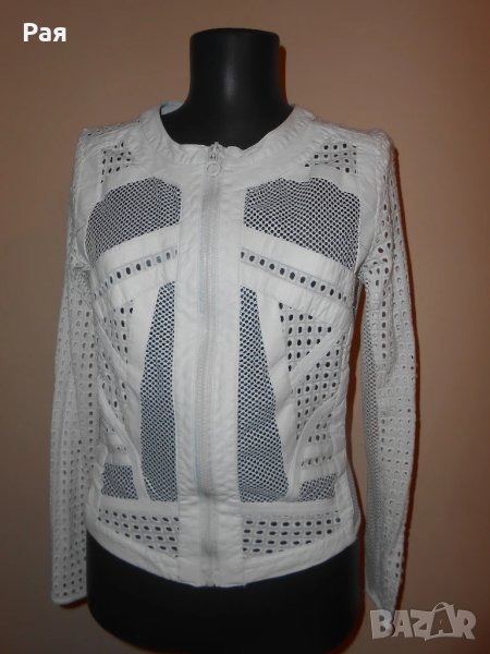Бяла жилетка на дупки , снимка 1