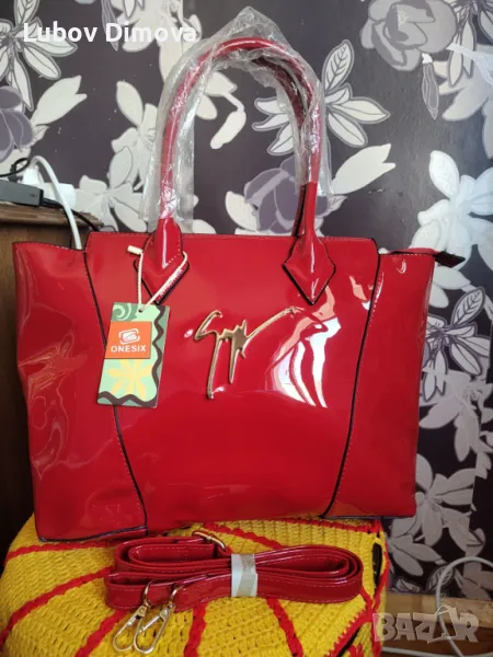 Дамска лачена чанта  , снимка 1