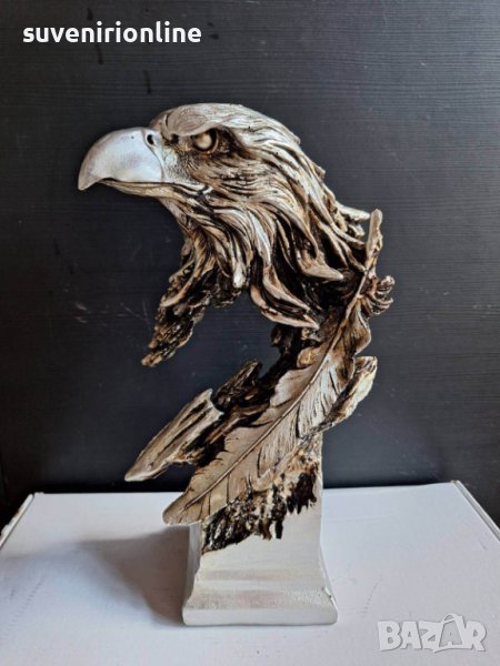 статуетка орел с изключителни детайли, снимка 1