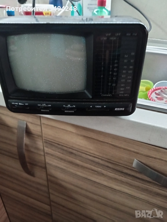 Мини телевизор с радио, снимка 1
