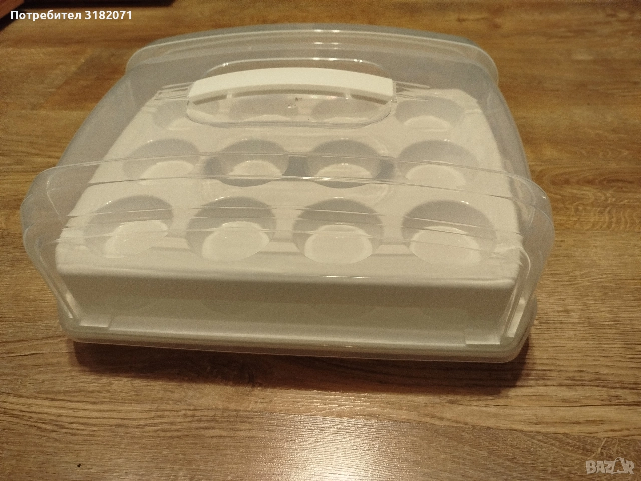 Кутия с дръжка,за съхранение/транспортиране на кексчета, снимка 1