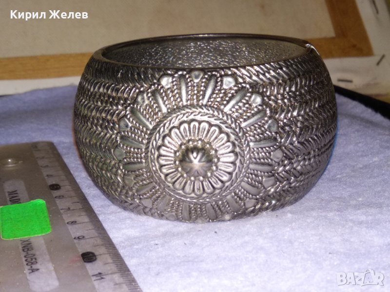 ПРЕКРАСНА с РЕТРО ОРНАМЕНТИКА СРЕБРИСТА МЕСИНГОВА ВИНТИДЖ БЕЛ ЕПОК СТИЛ ГРИВНА 15220, снимка 1