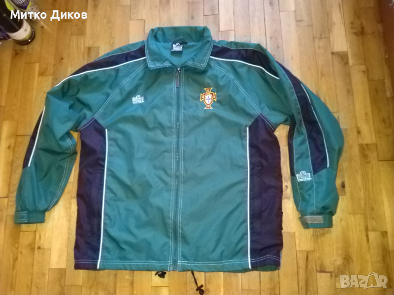 Футболно горнище яке на Португалия марково на Адмирал размер Л, снимка 1