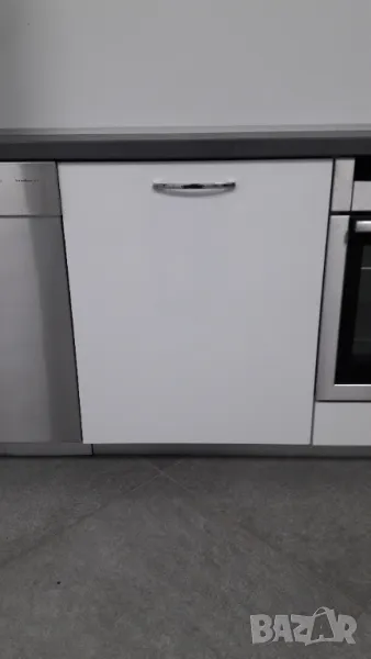 Съдомиялна Bosch за пълно вграждане 60см, снимка 1