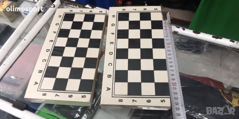 шах 25х25см нов дървен шах и табла с дървени фигури, пулове и зарчета, снимка 1