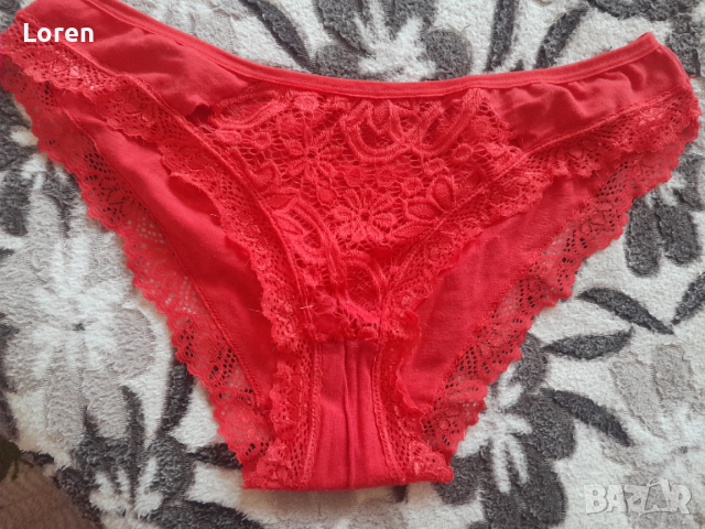 Червени бикини за фетиш