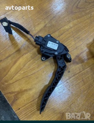 Movano master 2.3dci 125кс Педал газ