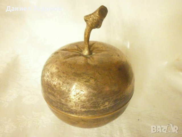 Стара  Бронзова  Посребрена Кутия за Бижута -Ябълка, снимка 3 - Декорация за дома - 40711777