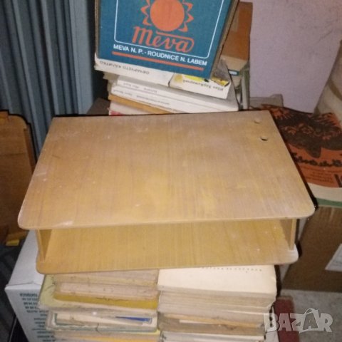 Стойка за стационарен телефон и др. от соца, снимка 2 - Други стоки за дома - 42634516