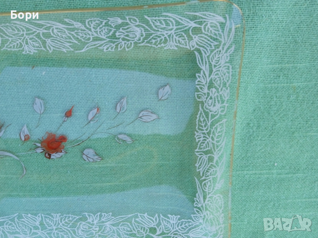 Стара стъклена чиния/плато, снимка 4 - Чинии - 36242463