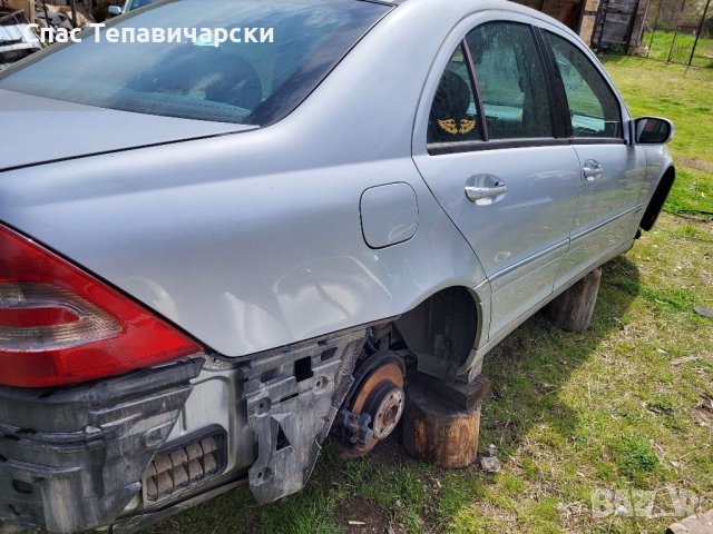 Продавам мерцедес w203 ц класа на части 2.2дизел, снимка 7 - Автомобили и джипове - 40305427