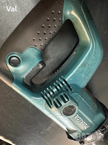 Саблен трион Makita JR3050T, снимка 4 - Други инструменти - 51761034