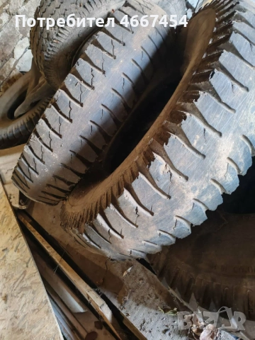 Гуми 10х18, снимка 4 - Гуми и джанти - 52637837