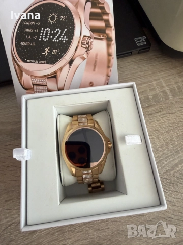 Смарт часовник Michael Kors