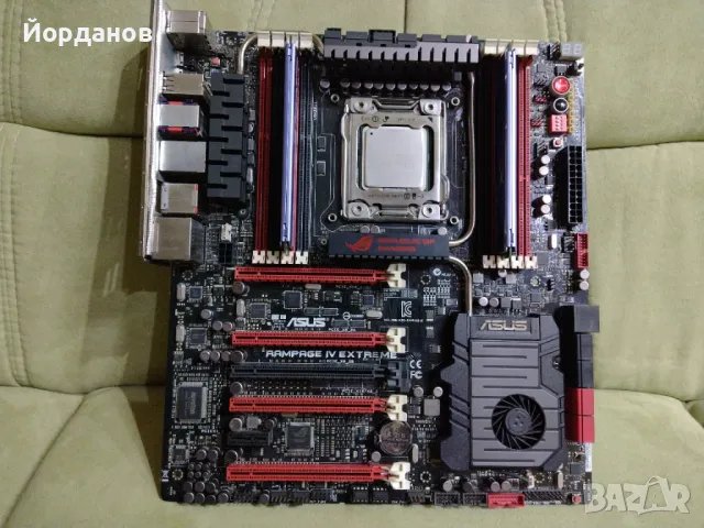 Asus ROG Rampage IV Extreme Socket 2011 + i7 3930K + 8gb. ram Hyper , снимка 6 - Дънни платки - 48537780