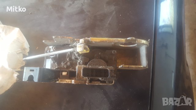 Брава Предна Лява С Централно От Английски Форд Транзит 2002г / Ford Transit 2002y, снимка 3 - Части - 41771543