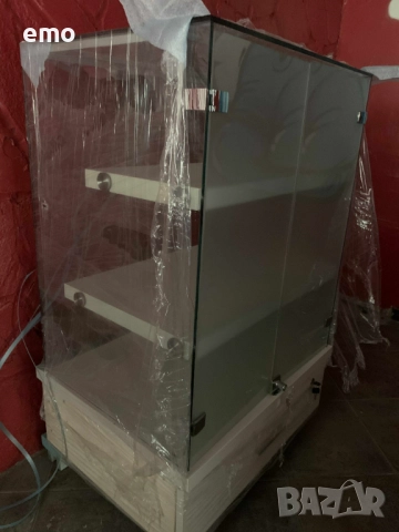 ЛУКСОЗНА ВИТРИНА italy 2 броя на цена 300 лева цена, снимка 9 - Секции и витрини - 52334669