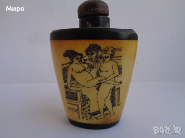 МАЛКО ШИШЕ ЗА ПАРФЮМ С ЕРОТИЧНИ СЦЕНИ ЕРОТИКА 18+, снимка 3 - Антикварни и старинни предмети - 44631328