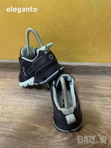 Дамски Маратонки On Running Cloudflyer , размер 37.5, снимка 6 - Маратонки - 51800703