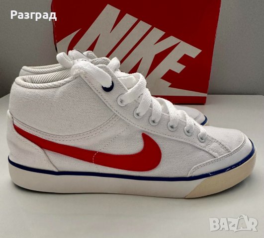 Дамски кецове Nike, снимка 2 - Кецове - 41963186