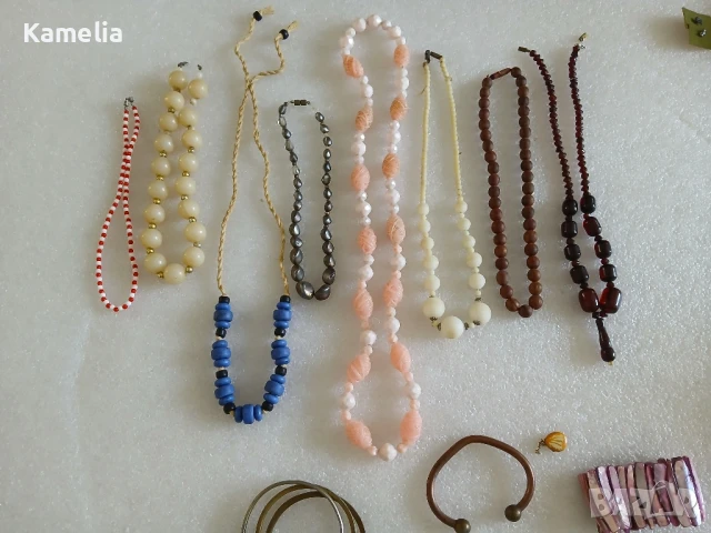 Лот: гердани и гривни, снимка 3 - Колиета, медальони, синджири - 51149100