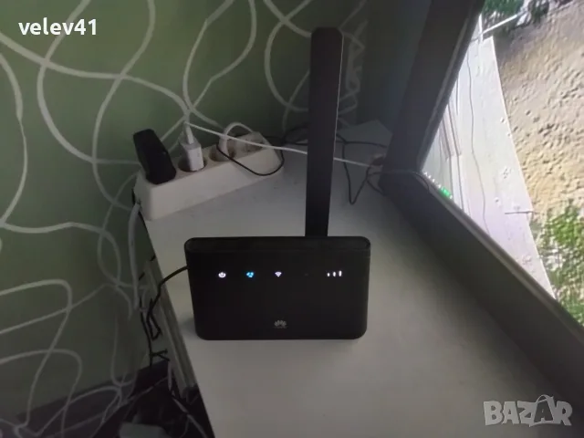 оригинален 4G сим картен рутер, фабрично отключен към всички джиесем оператори в България и цял свят