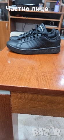 кожени маратонки Адидас Adidas , снимка 4 - Маратонки - 52028914