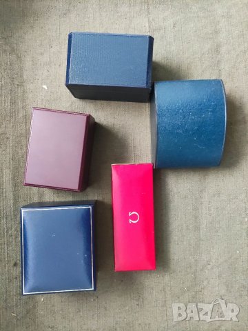 Продавам кутии за часовници 