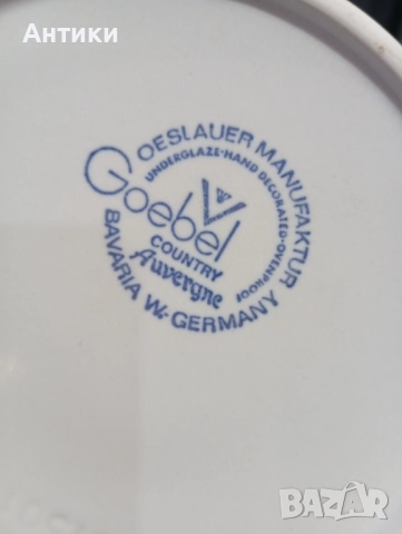Goebel стар порцеланов чайник , снимка 2 - Чинии - 52471075