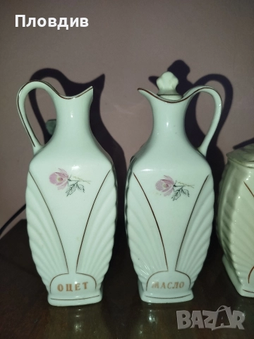 Части от стар порцеланов сервиз , снимка 2 - Сервизи - 52754065