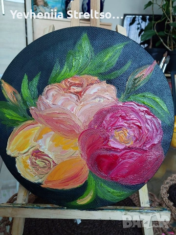 Круглая картина маслом "Розы"