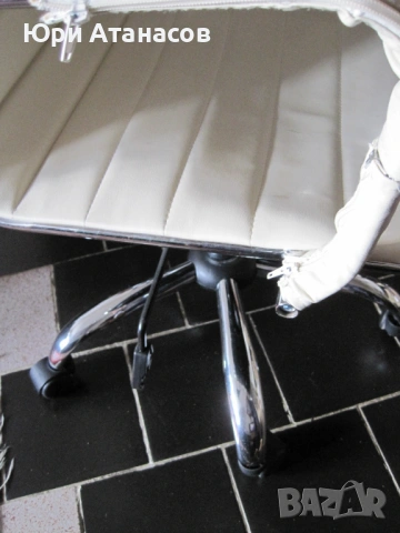 Офис стол, снимка 4 - Столове за офис - 53166533