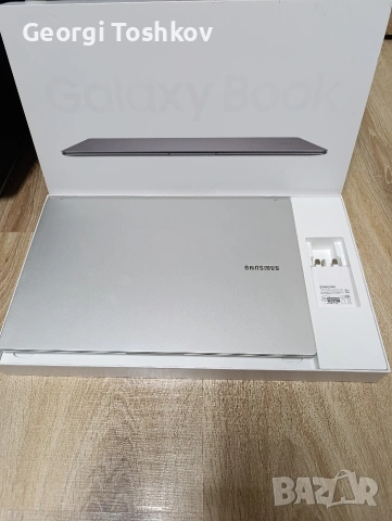 лаптоп Samsung Galaxybook 