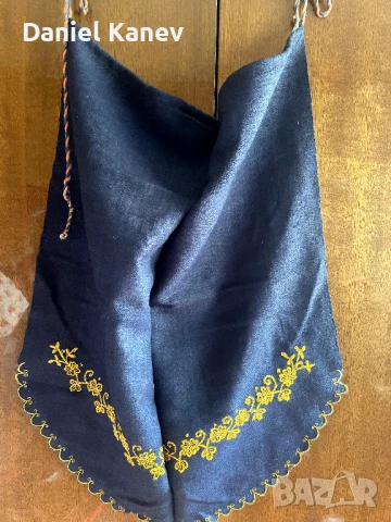 Фолклорна престилка