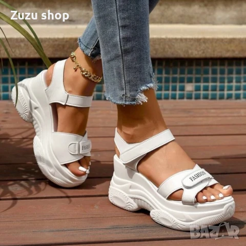 Дамски бели сандали, снимка 4 - Сандали - 50993438