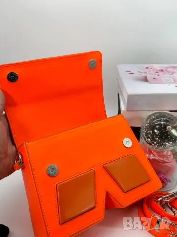 чанти Karl Lagerfeld 
:➡️23cm⬆️18cm
🌟, снимка 5 - Чанти - 50343457