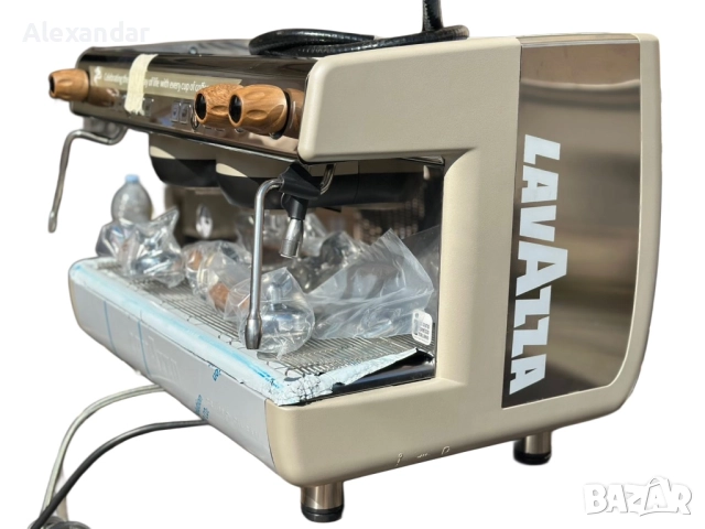 Професионална кафемашина Casadio - НОВА, снимка 3 - Кафемашини - 52150564