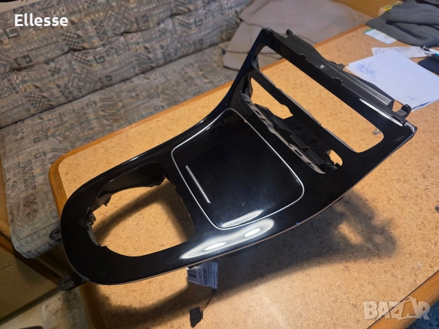 Централна конзола Mercedes E class w213., снимка 3 - Части - 52584603