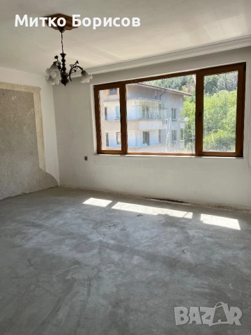 Многостаен апартамент( тухла) с гараж и паркомясто 