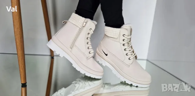 Дамски обувки с пух 