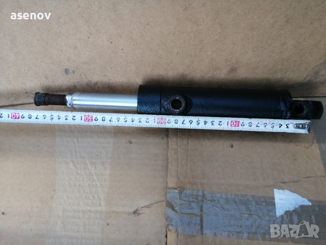 Хидравличен цилиндър , снимка 2 - Други машини и части - 41967095