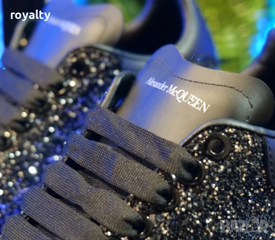 Дамски Сникърси Alexander McQueen - Цвят Черно с Камъчета, снимка 2 - Маратонки - 51629400