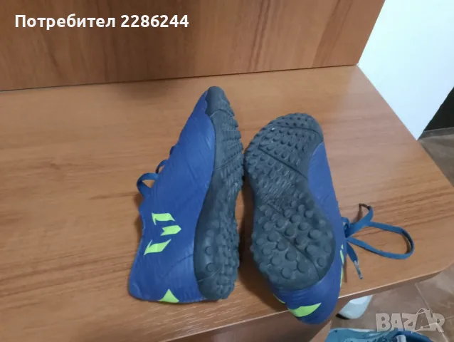 Детски футболни стоножки Адидас 35 номер, снимка 6 - Футбол - 56246599