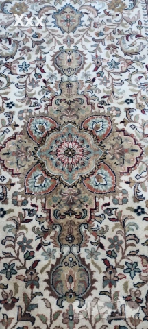 Ръчно тъкана вълнена персийска пътека.Иран(isfahan).Антика за ценители., снимка 4 - Пътеки - 53749168