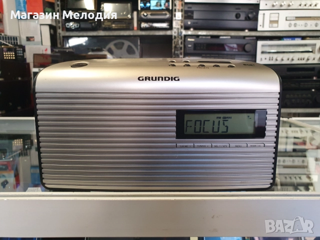 Радио Grundig Music 65 DAB+ В отлично техническо и визуално състояние.