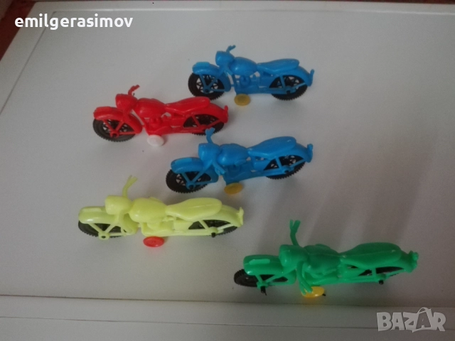 Детски играчки -  автобус ,влакче , луноход , моторчета., снимка 15 - Антикварни и старинни предмети - 48742950